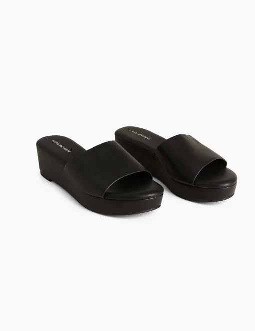 Sandals & Espadrilles^Lane Bryant Dream Cloud Platform Slide Black