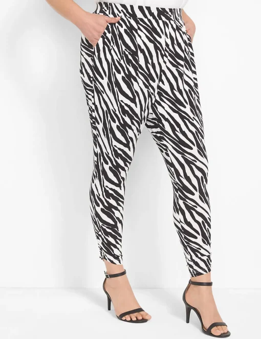 Slim^Lane Bryant Knit Kit Pull-On Ankle Pant Lbsu22182_Zebra_Cw1