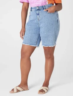 Shorts^Lane Bryant Signature Fit Boyfriend Bermuda Jean Short - Raw Hem Light Denim