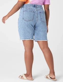 Shorts^Lane Bryant Signature Fit Boyfriend Bermuda Jean Short - Raw Hem Light Denim