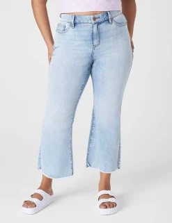 Crops, Capris And Shorts^Lane Bryant Signature Fit Cropped Flare Jean Medium Denim