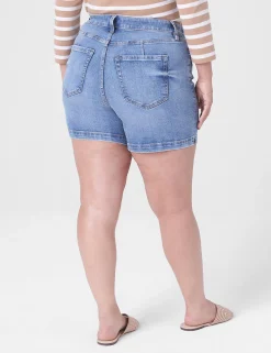 Crops, Capris And Shorts^Lane Bryant Signature Fit Jean Short Light Denim